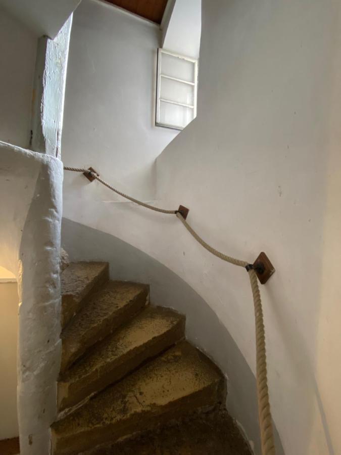 Vivez un conte de fée dans la pièce ronde d'une tour médiévale Porrentruy Exterior foto