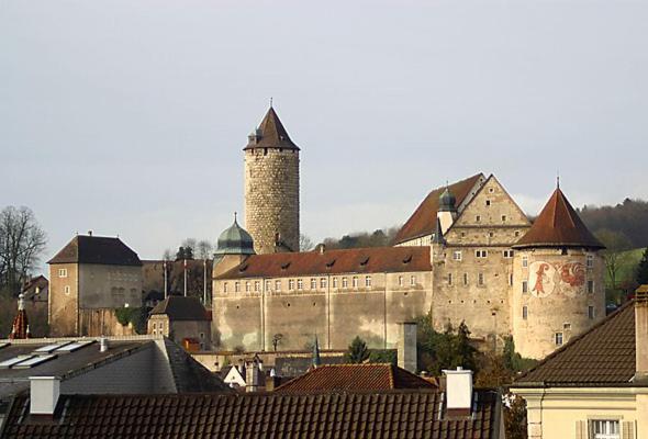 Vivez un conte de fée dans la pièce ronde d'une tour médiévale Porrentruy Exterior foto