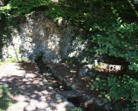 Vivez un conte de fée dans la pièce ronde d'une tour médiévale Porrentruy Exterior foto