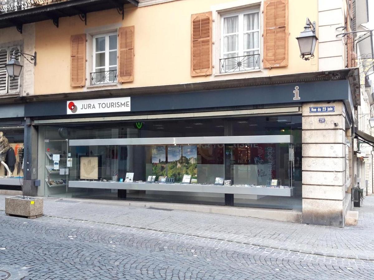 Vivez un conte de fée dans la pièce ronde d'une tour médiévale Porrentruy Exterior foto