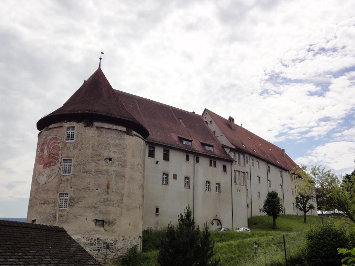 Vivez un conte de fée dans la pièce ronde d'une tour médiévale Porrentruy Exterior foto