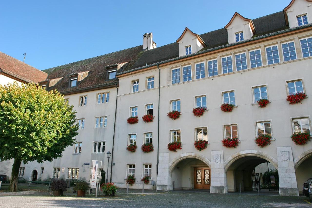 Vivez un conte de fée dans la pièce ronde d'une tour médiévale Porrentruy Exterior foto